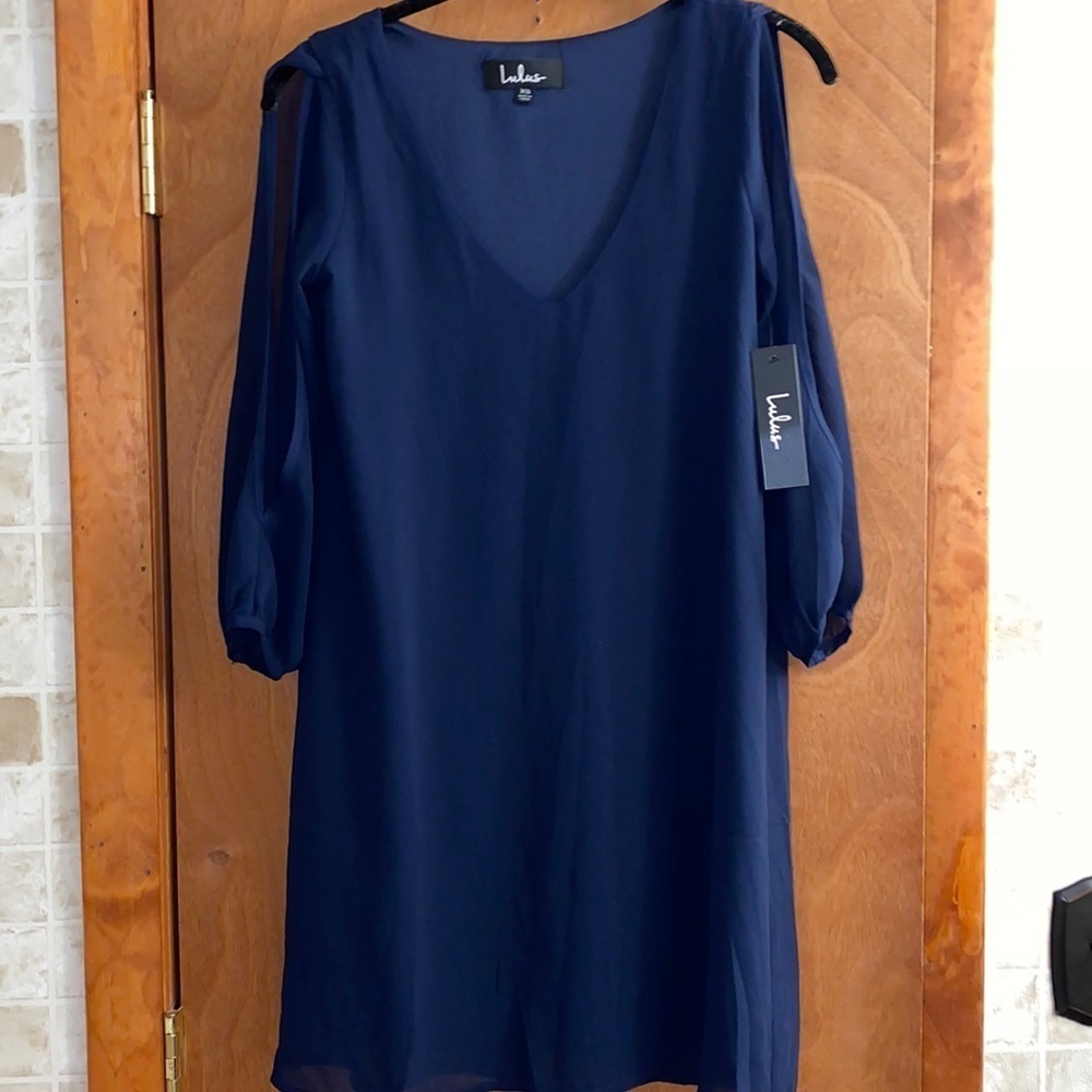 Lulu’s navy cold shoulder dress NWT